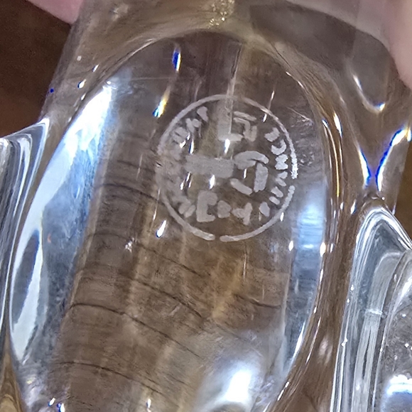 Baccarat Humpback Blue Whale Clear Crystal Paperweight 6-inch Tall Up No Box - Picture 5 of 5